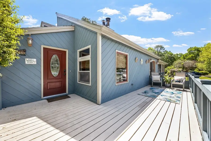 90 Kingman St, East Taunton, MA 02718 - #3