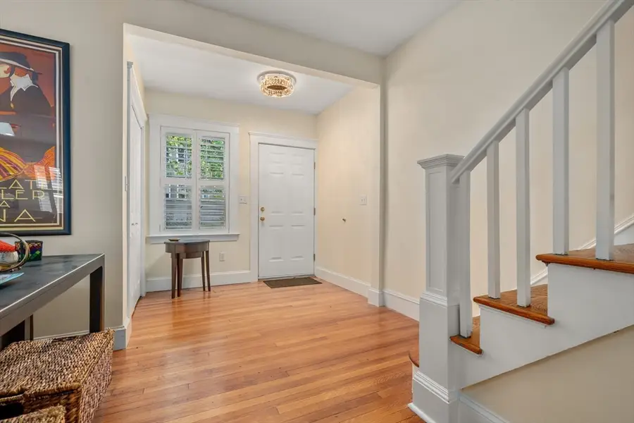 10-12 Richardson Ave #2, Arlington, MA 02476 - #3