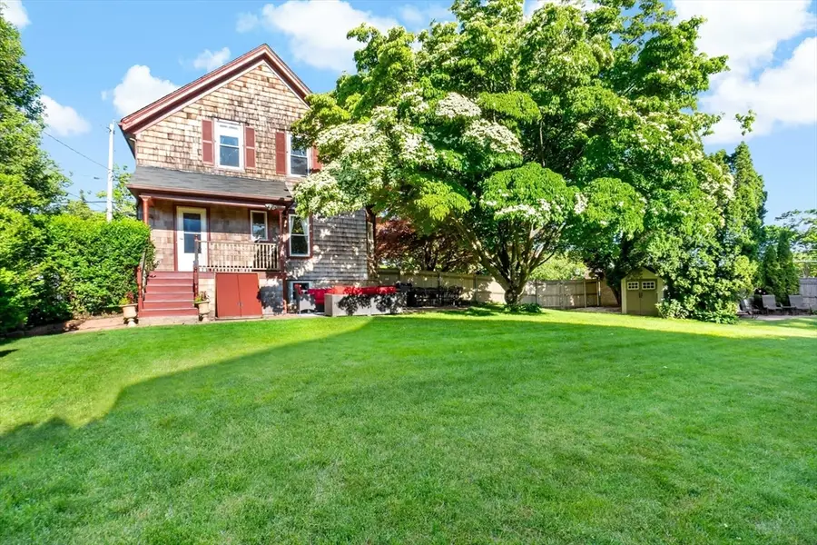 1984 Robeson St, Fall River, MA 02720 - #3