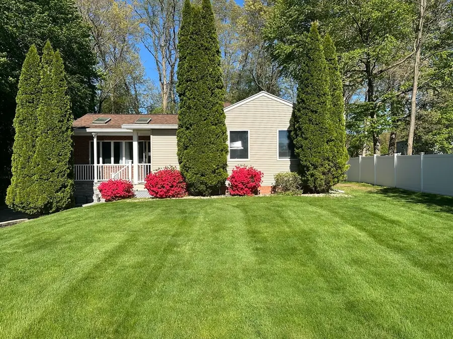 17 Pioneer Drive, Longmeadow, MA 01106 - #3