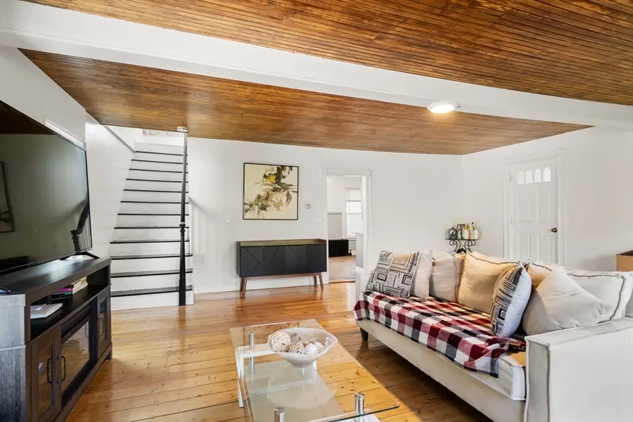 13 Highland Rd, Middleton, MA 01949 - #2