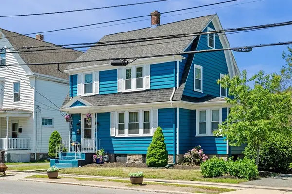 153 Lynn St, Peabody, MA 01960