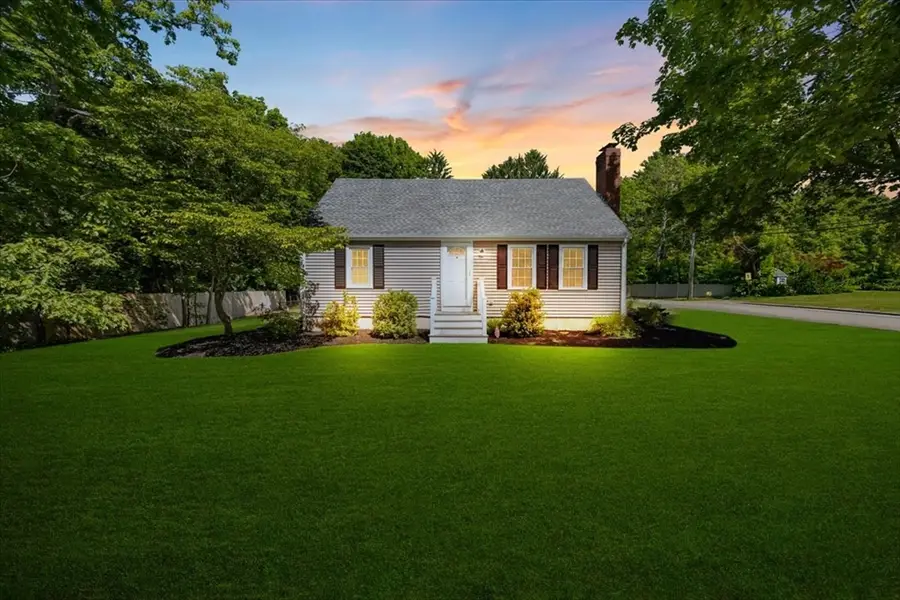208 Matfield St, West Bridgewater, MA 02379 - #2