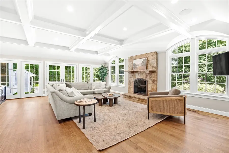 24 Radcliffe Rd, Wellesley, MA 02482 - #2