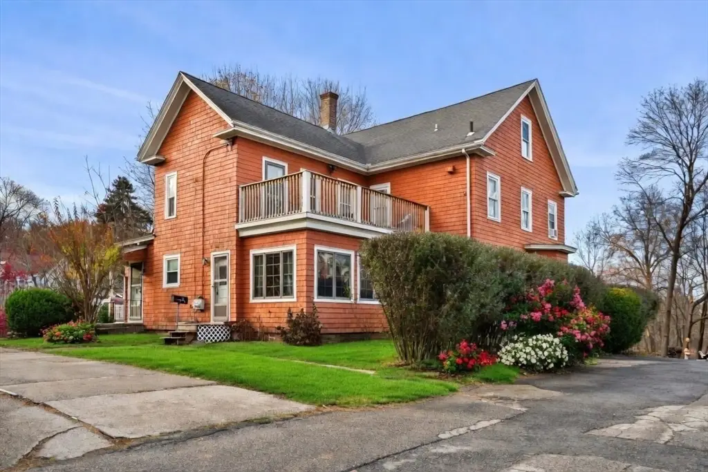 32 Kirby St, Marlborough, MA 01752 - #1