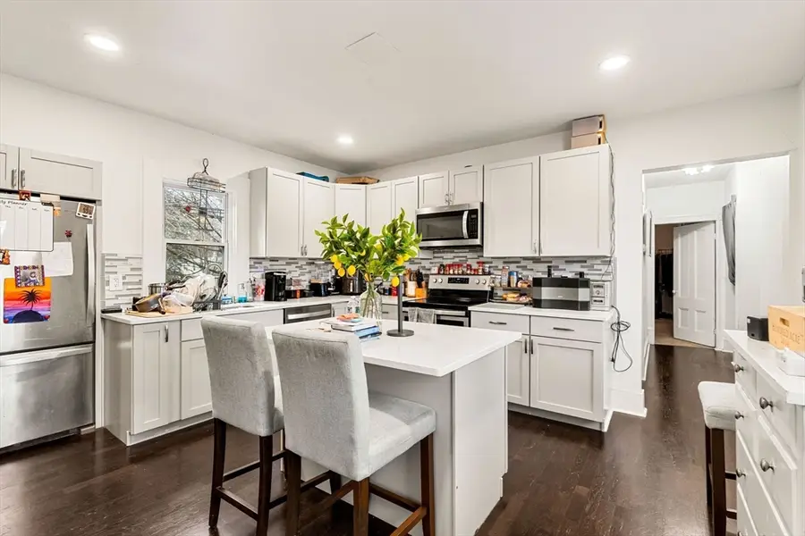 32 Kirby St, Marlborough, MA 01752 - #3