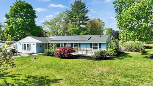 1 Derringer Rd, Chelmsford, MA 01824
