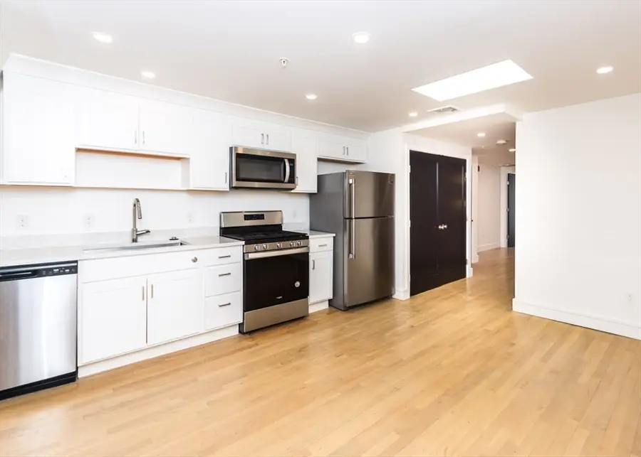 92 Brown Street #5, Waltham, MA 02453 - #3