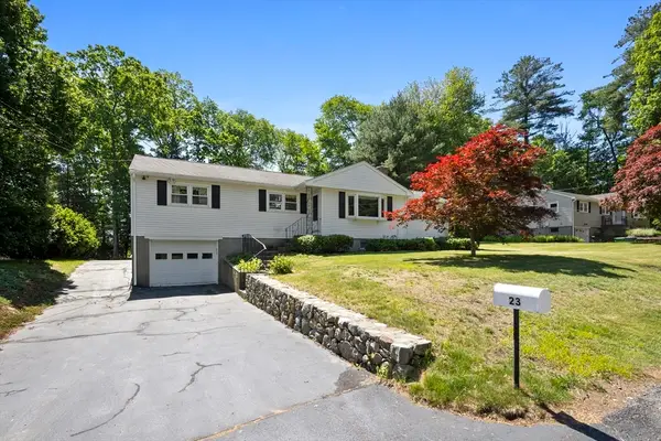 23 Gloria Circle, Burlington, MA 01803