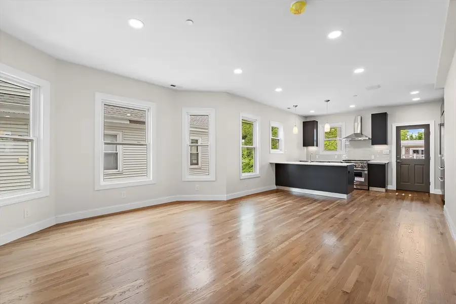 12 Foskett St #2, Somerville, MA 02144 - #3