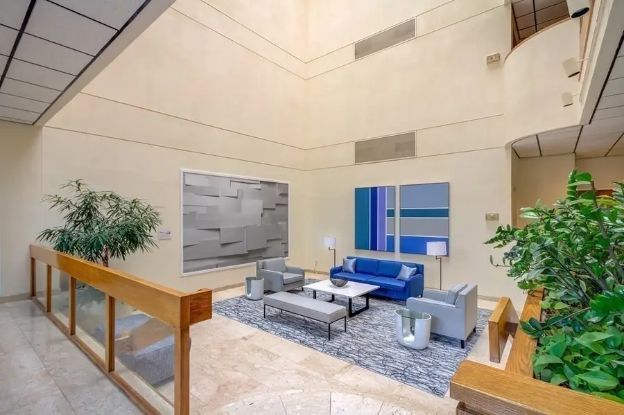 210 Nahanton St #415, Newton, MA 02459 - #3