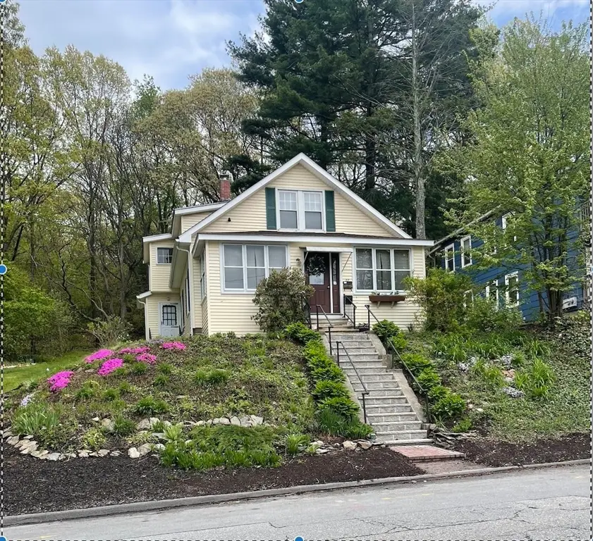 27 Malvern Rd, Worcester, MA 01610 - #1
