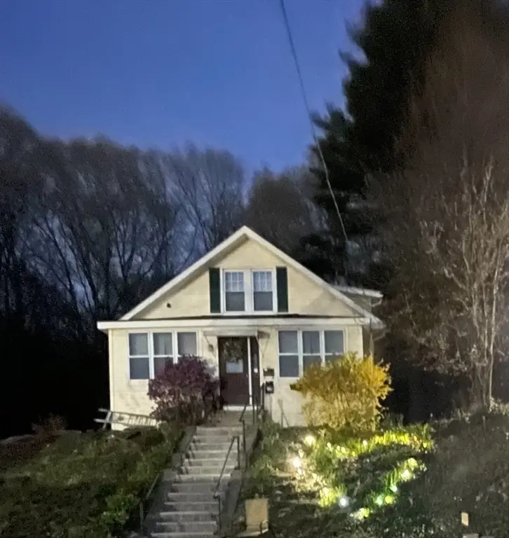 27 Malvern Rd, Worcester, MA 01610 - #3