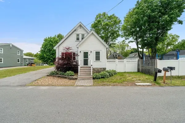 17 Juliette St, Andover, MA 01810