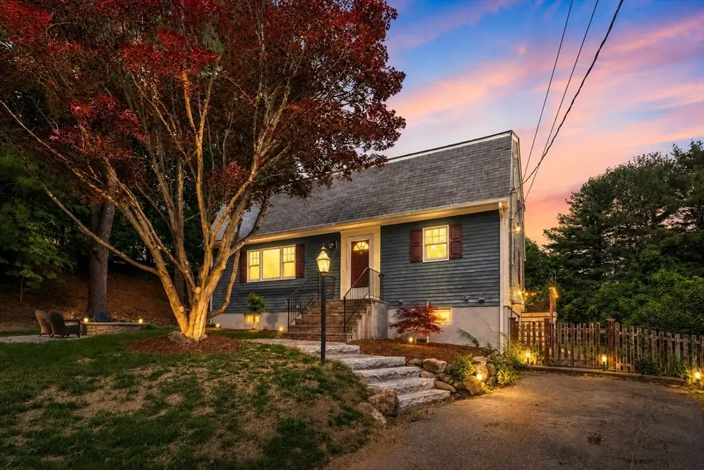 34 Washington Ave, Burlington, MA 01803 - #1