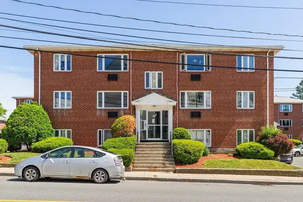 121 Warren St #4, Watertown, MA 02472
