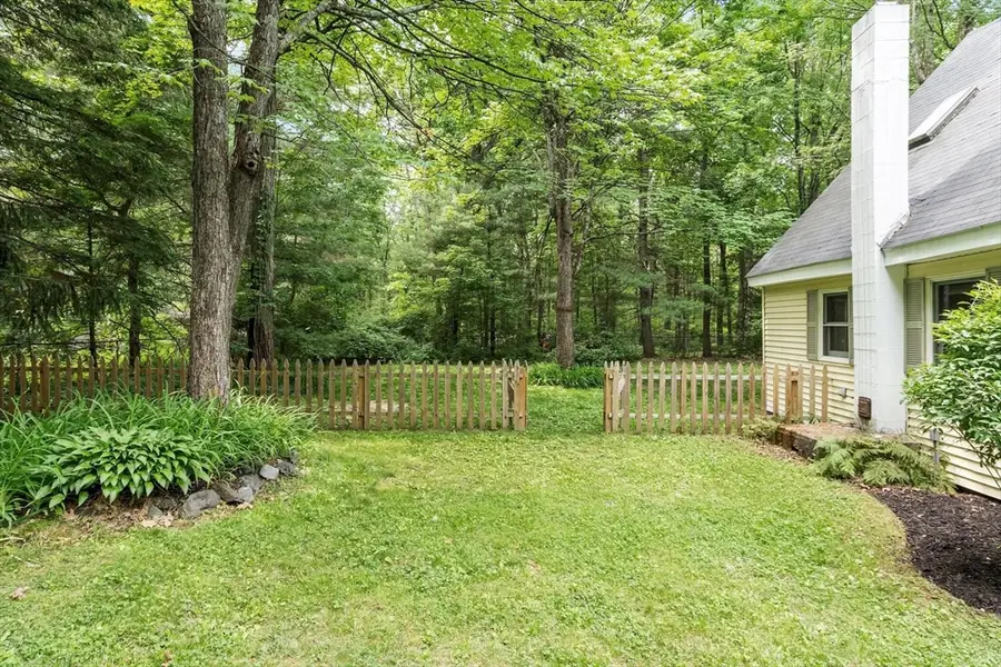 42 Fuller Ave, Lancaster, MA 01523 - #3