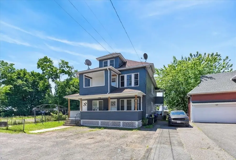 30-32 Sydney Ave, Holyoke, MA 01040 - #2