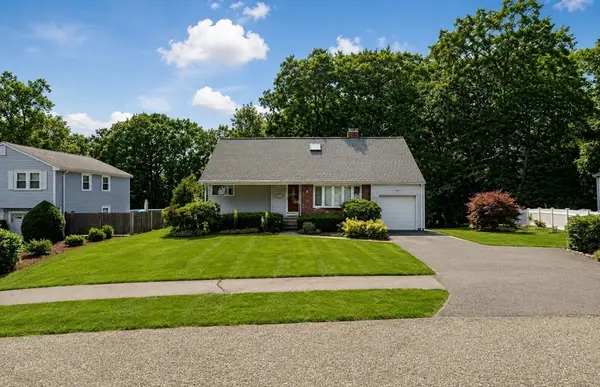 17 Retrop Rd, Natick, MA 01760