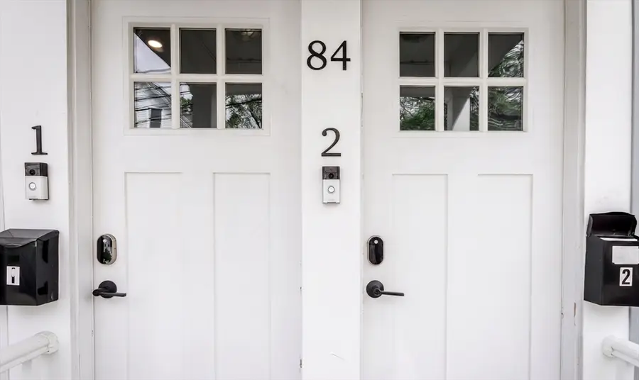 84 Flint St #1, Somerville, MA 02145 - #3
