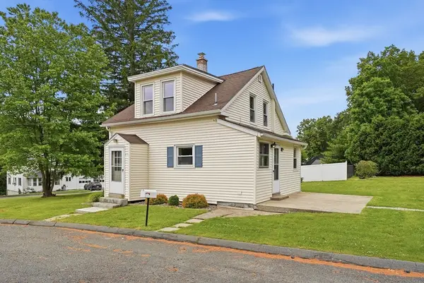 61 Saugus Ave, East Longmeadow, MA 01028