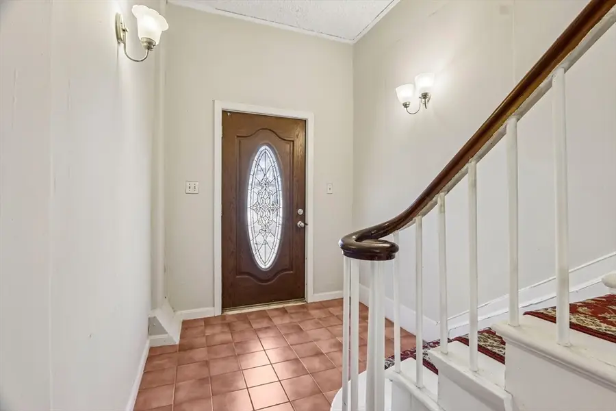 318 High St, Lowell, MA 01852 - #2