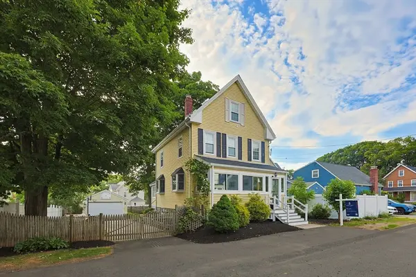 11 Eleanor St, Dedham, MA 02026