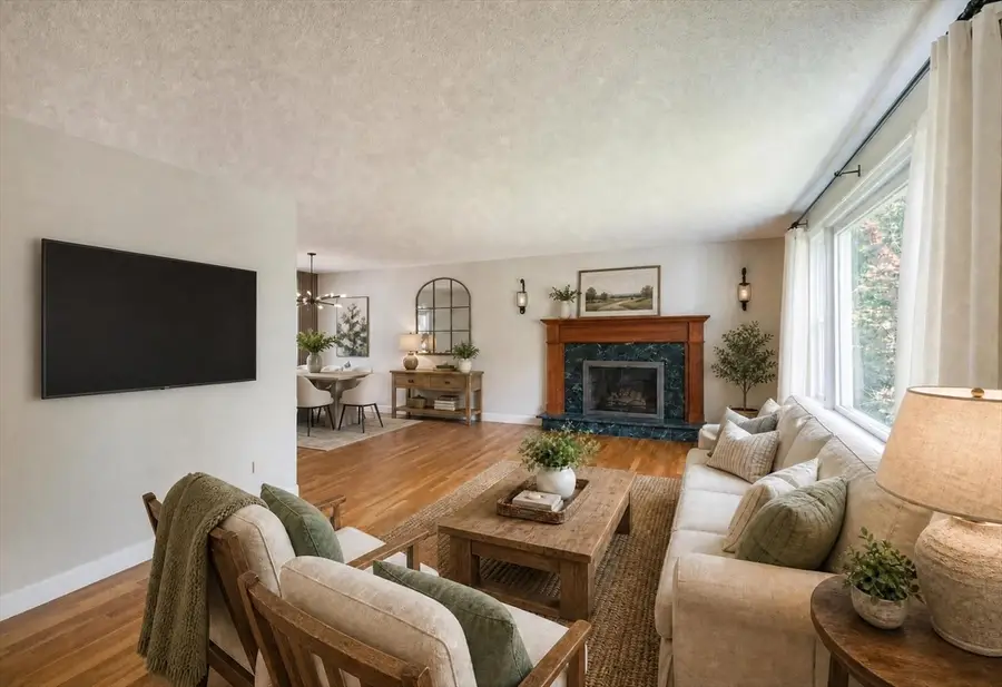 7 Banbury Dr., Westford, MA 01886 - #2