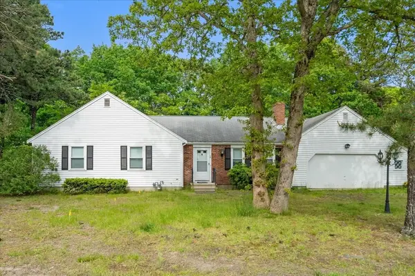 16 Heritage Pl, Dennis, MA 02660