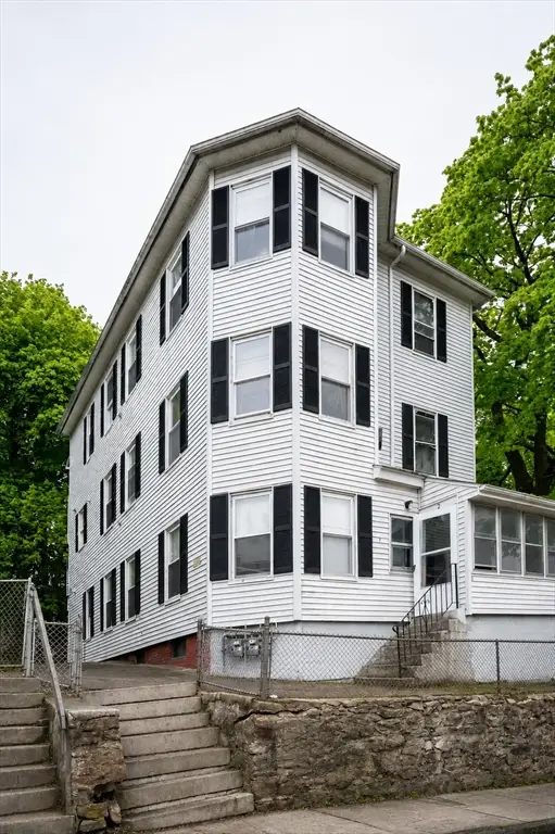 2 E Kendall St, Worcester, MA 01605 - #1