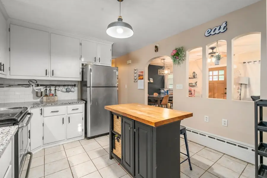 78 Marble Ave, Chicopee, MA 01013 - #3