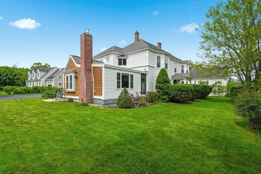 27 Haverhill Rd #B, Amesbury, MA 01913 - #3