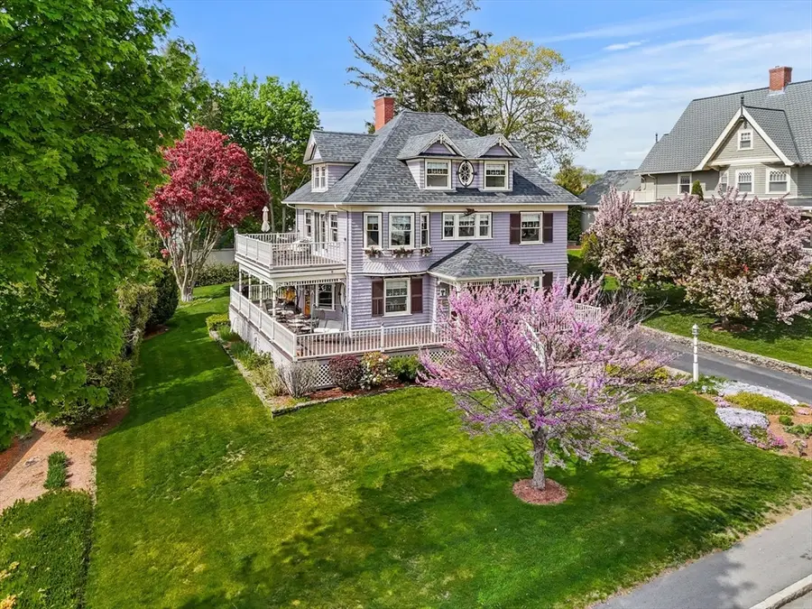 9 White Ave, Wakefield, MA 01880 - #2