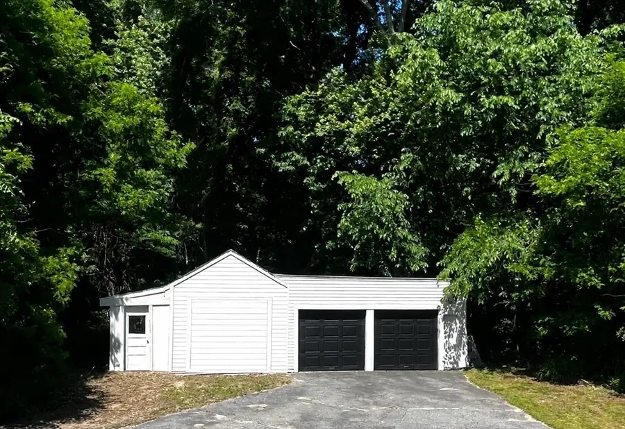 214-216 River Road East, Berlin, MA 01503 - #2