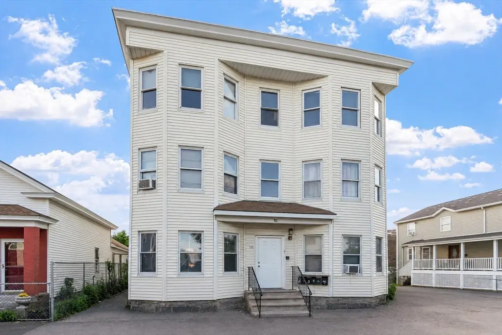 10 Kempton Ct, Lawrence, MA 01841 - #1
