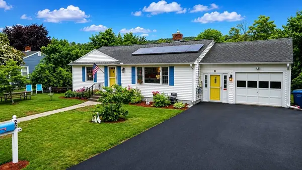 22 Woodside Avenue, Leominster, MA 01453