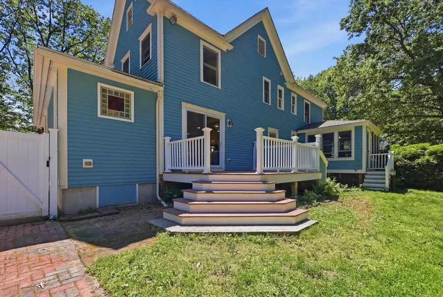 39 Beacon Street, Amesbury, MA 01913 - #3