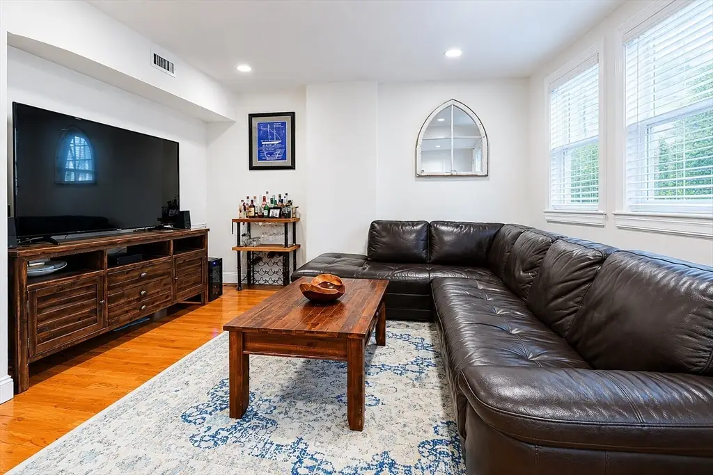 15 Garrison St #1, Boston, MA 02116 - #1