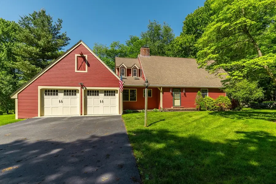 322 Spring St, Shrewsbury, MA 01545 - #2