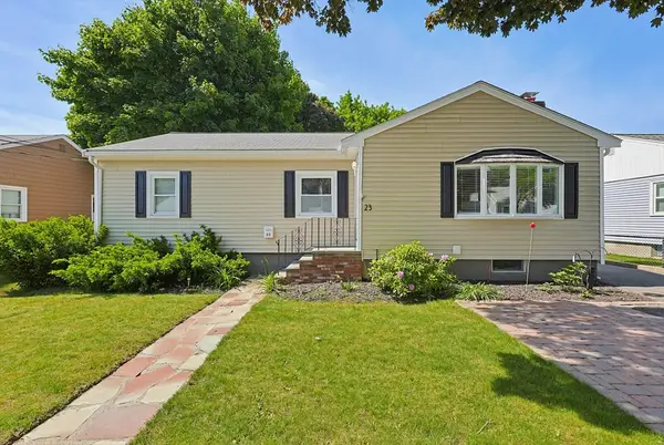 23 Kosciusko St, Peabody, MA 01960