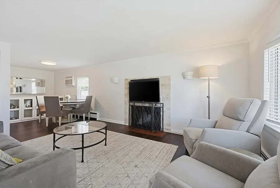 23 Kosciusko St, Peabody, MA 01960 - #3