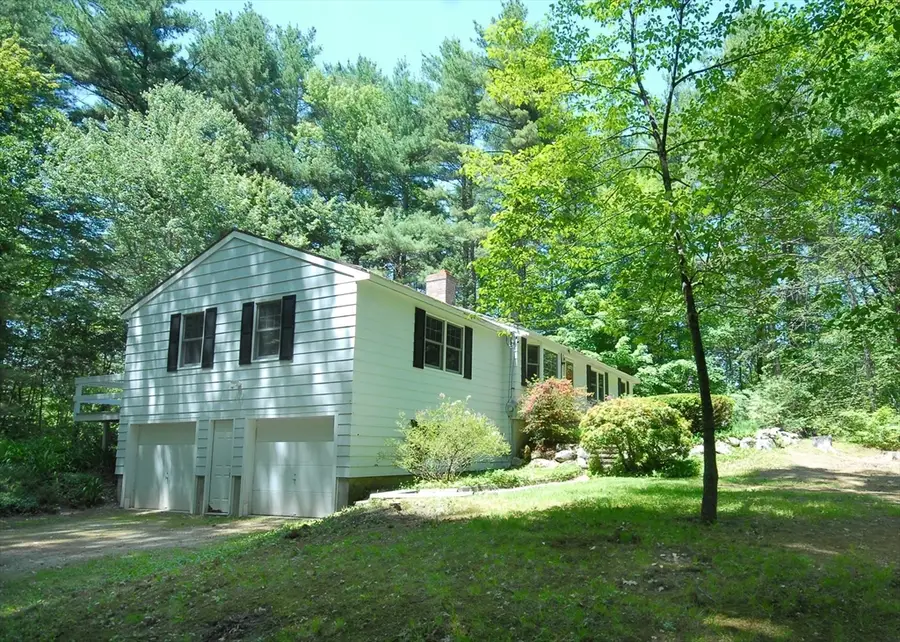 40 Shattuck St, Pepperell, MA 01463 - #2
