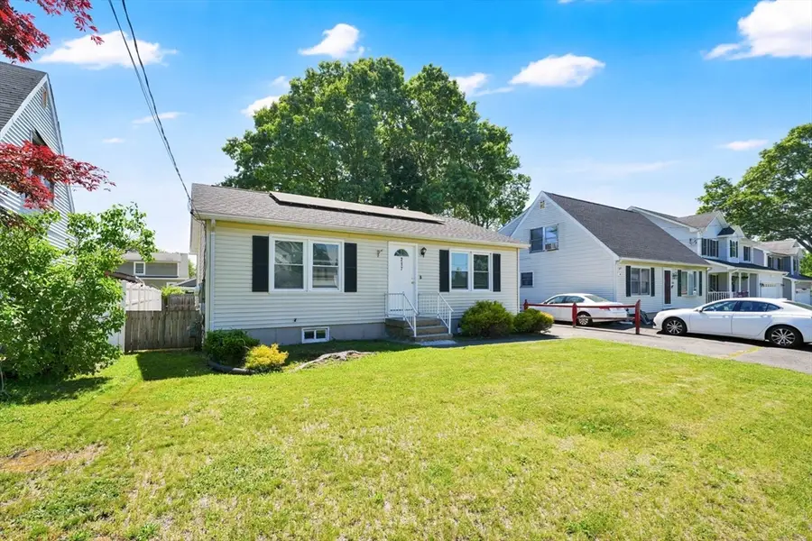 217 Mazarin St, Springfield, MA 01151 - #2