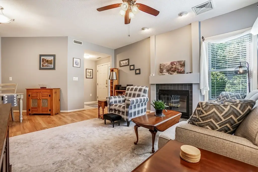 32 Hammond Pl #32, Woburn, MA 01801 - #1