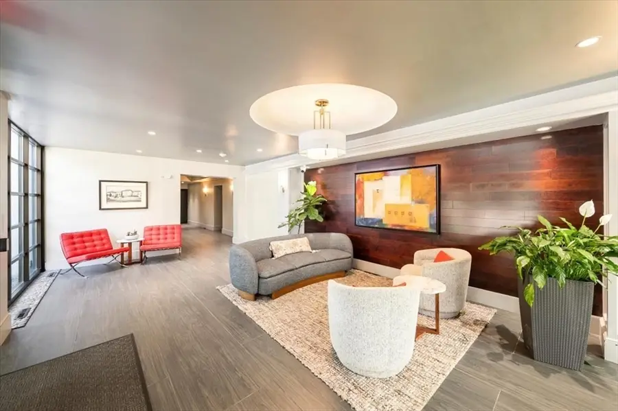 227 Summit Ave #E304, Brookline, MA 02446 - #3