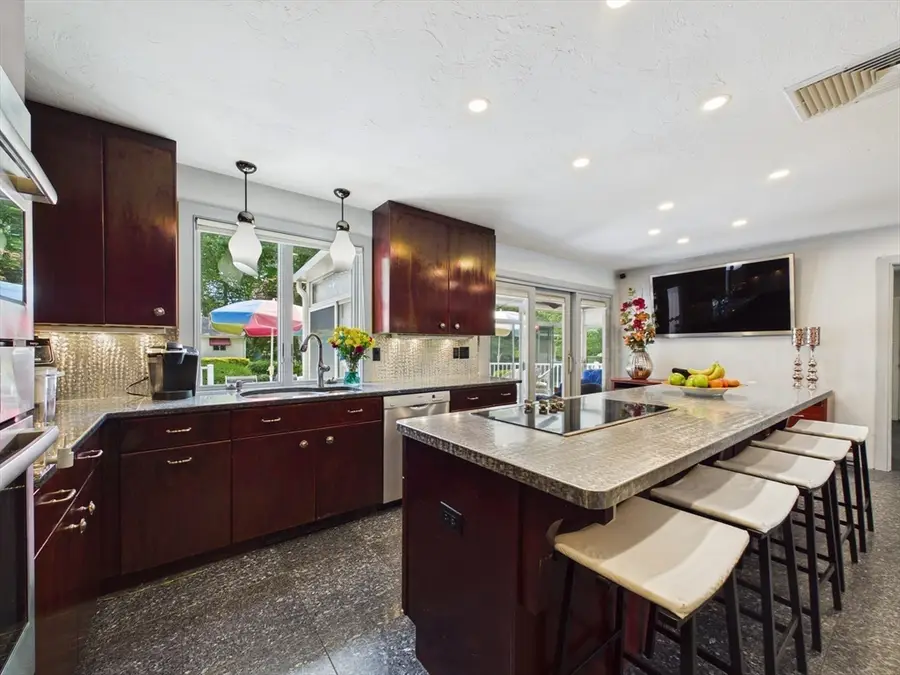 20 Copperfield Avenue, North Easton, MA 02356 - #3