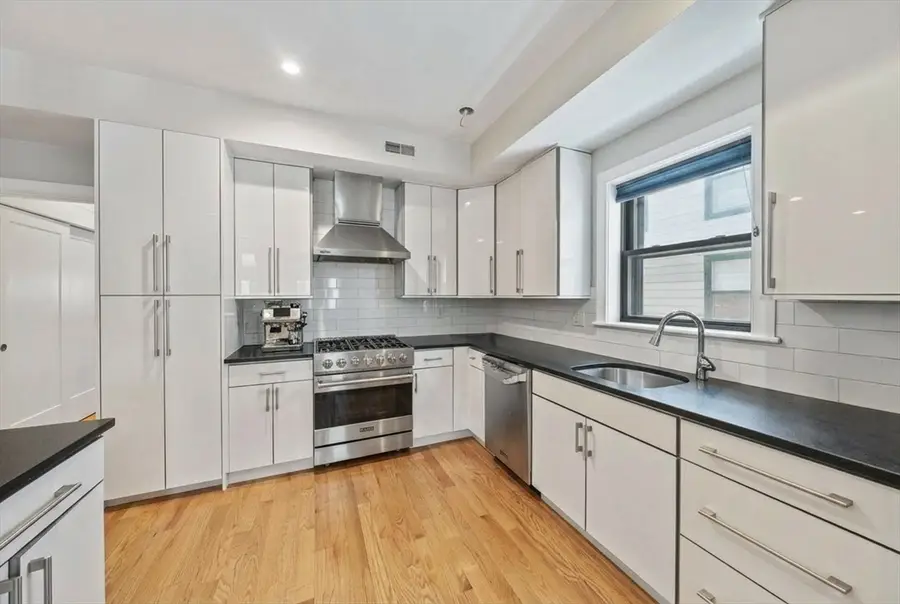 24 Rawson St #2, Boston, MA 02125 - #2