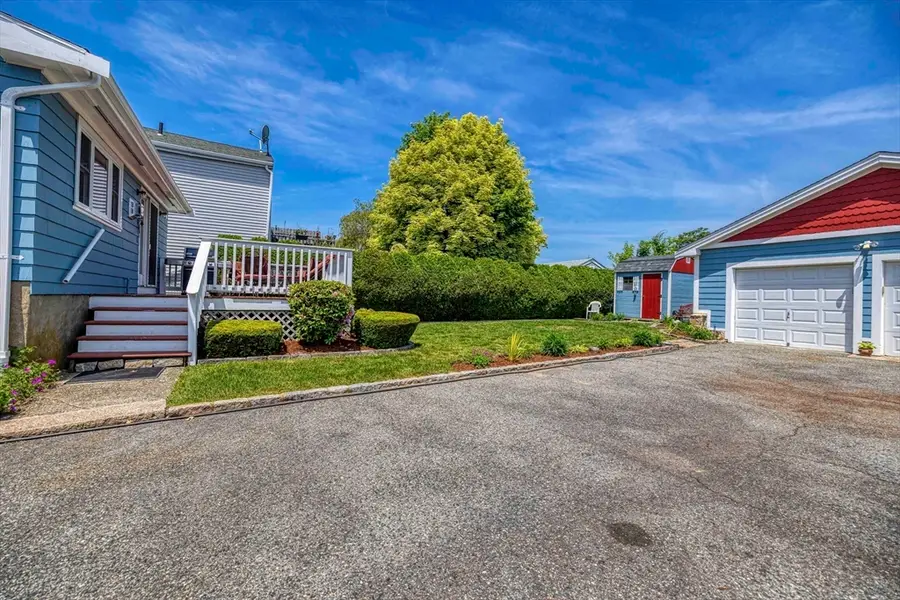 36 Mcgowan St, Fall River, MA 02723 - #3