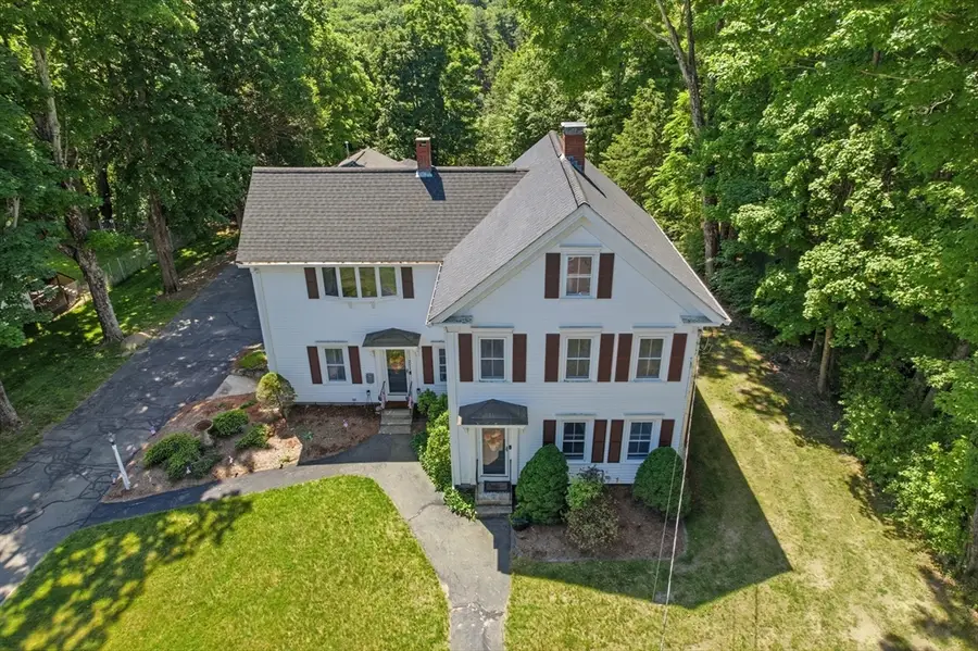211 Village St, Medway, MA 02053 - #3