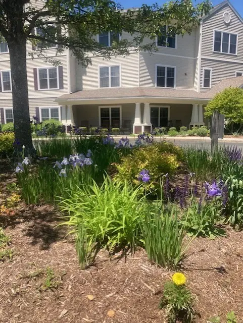 7 Crescent Way #307, Sturbridge, MA 01518